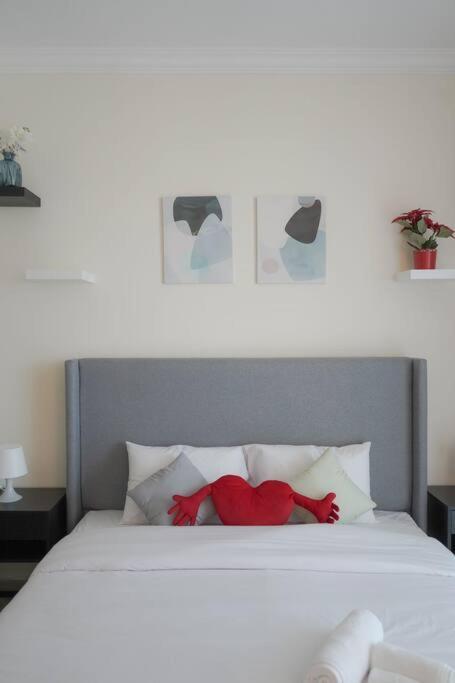 Step Into Serenity - Discover Modern Living In 1Br Apartment With Panoramic Views In Dubai Marina Near Jbr Walk, Beach And Bla Bla Club Exterior foto