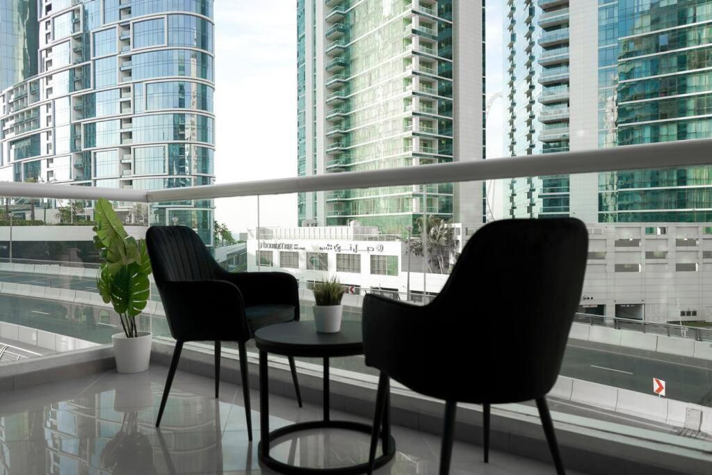 Step Into Serenity - Discover Modern Living In 1Br Apartment With Panoramic Views In Dubai Marina Near Jbr Walk, Beach And Bla Bla Club Exterior foto